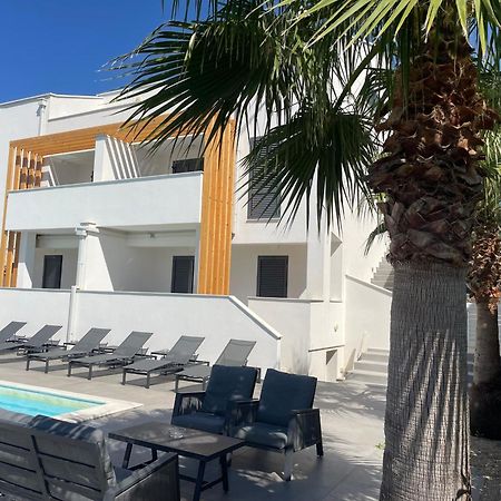 Villa Aquamarine Apartments Novalja Buitenkant foto