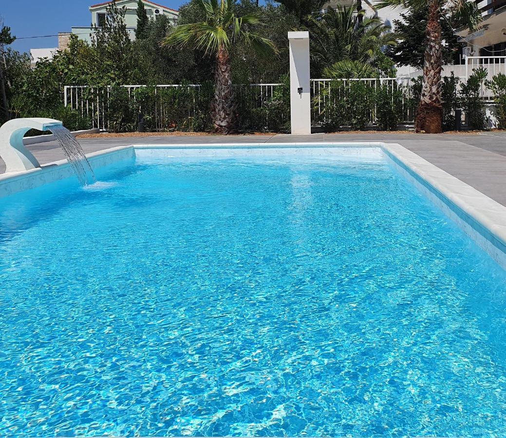 Villa Aquamarine Apartments Novalja Buitenkant foto