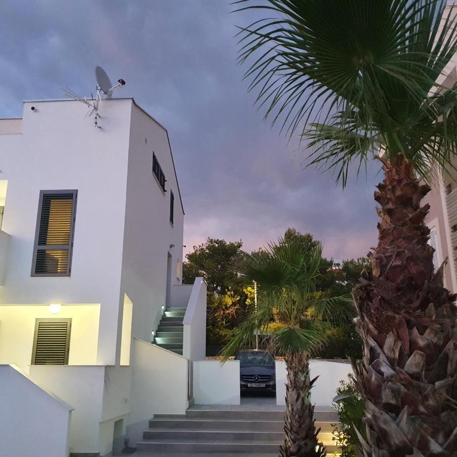 Villa Aquamarine Apartments Novalja Buitenkant foto