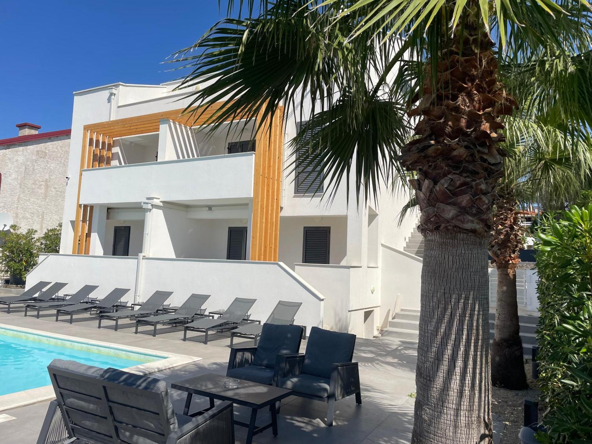 Villa Aquamarine Apartments Novalja Buitenkant foto
